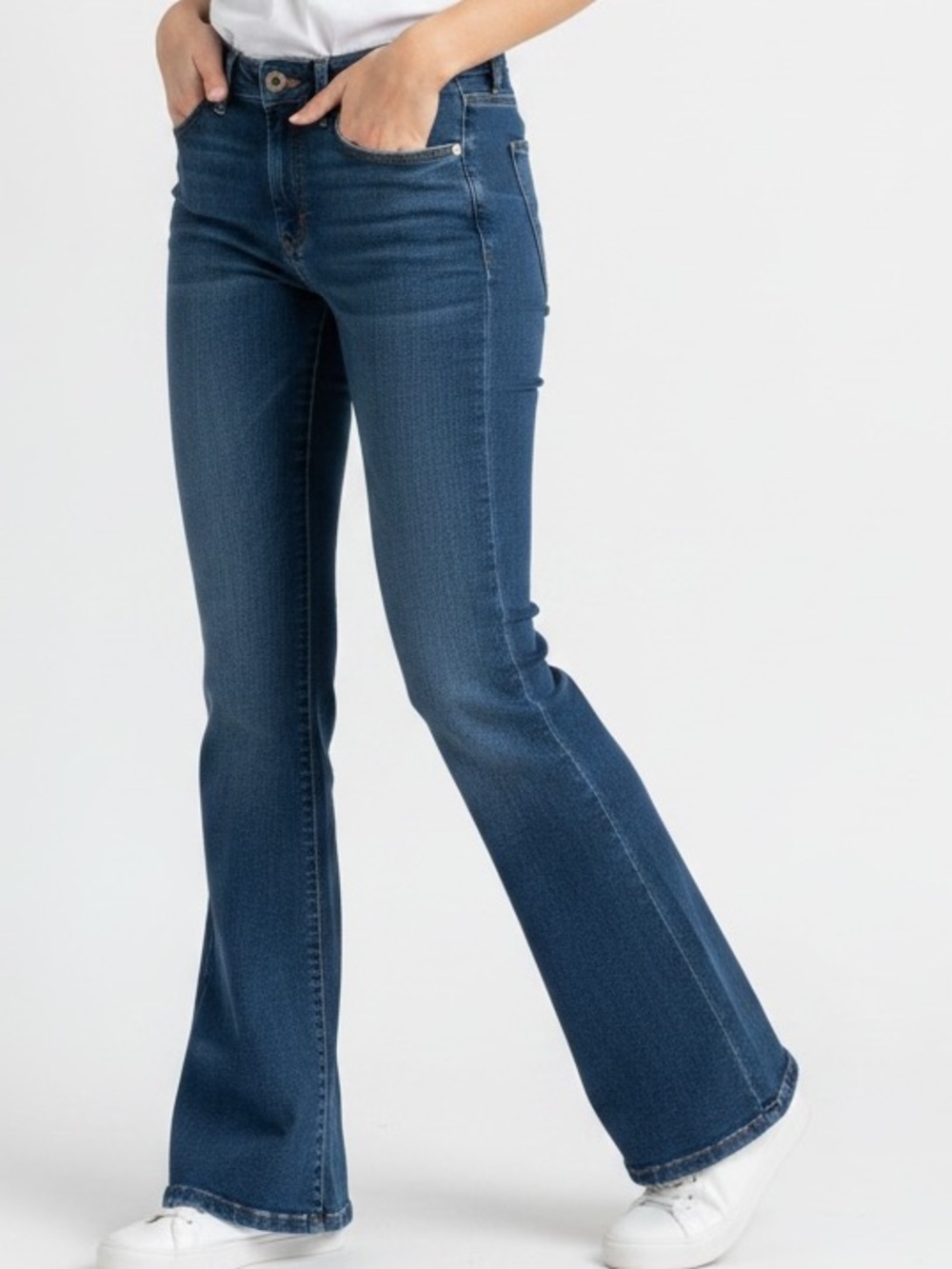 NWT Dear ab dark bootcut denim jeans Size 8